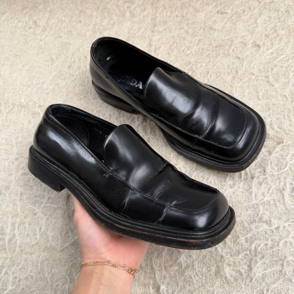 Vintage Prada Square Toe Loafer – Men’s Size 6